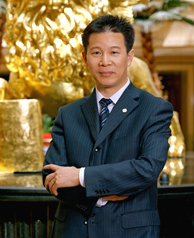 新疆瑞豪国际酒店总经理：魏华江